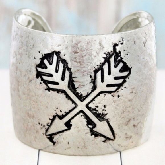 Simple Feather Boutique Jewelry - Silvertone Crossed Arrows Cuff Bracelet